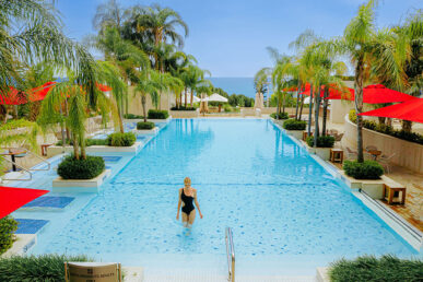Four_Seasons_Pools