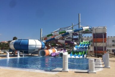Tofins Water Park